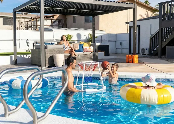 Piece Of Paradise - Pool Games Fire Pit Hot Tub